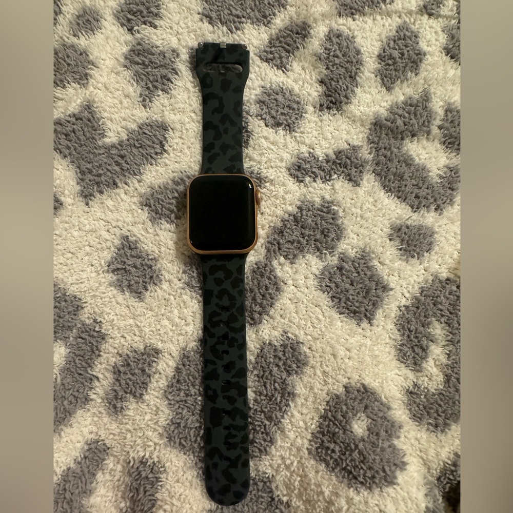 Apple Watch SE - 2nd generation - Starlight - cellular + gps - 40mm